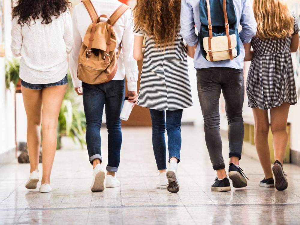 Enamoramiento adolescente: el primer amor, miedos y temores